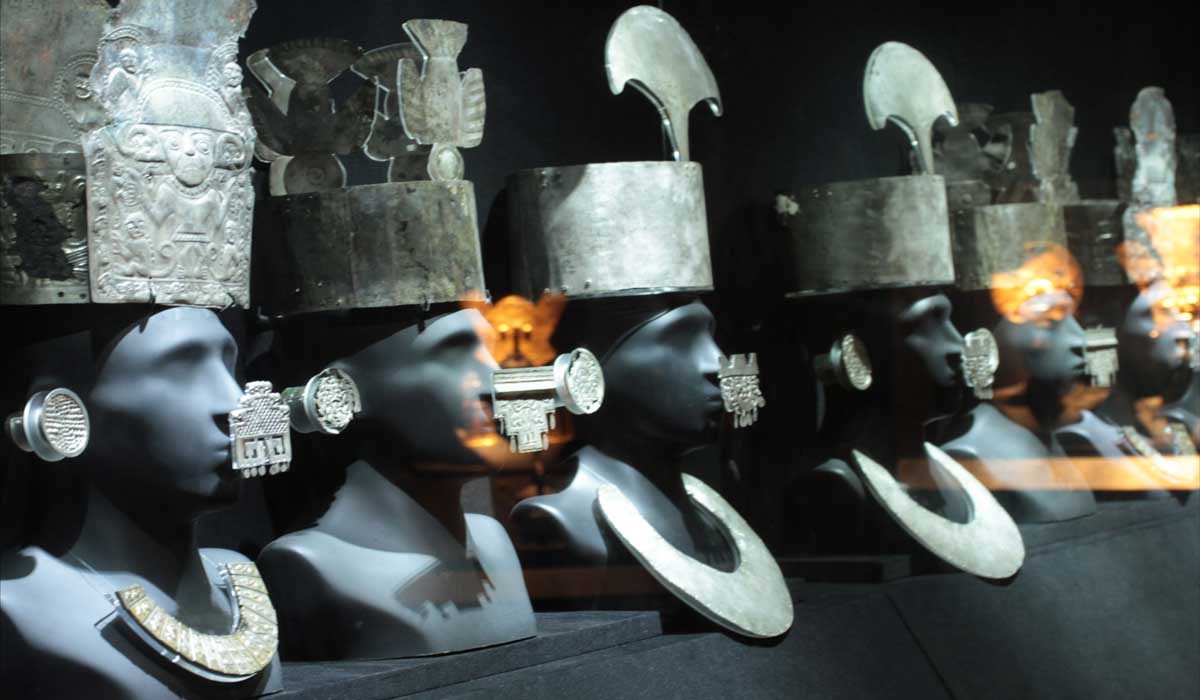 Coronas precolombinas